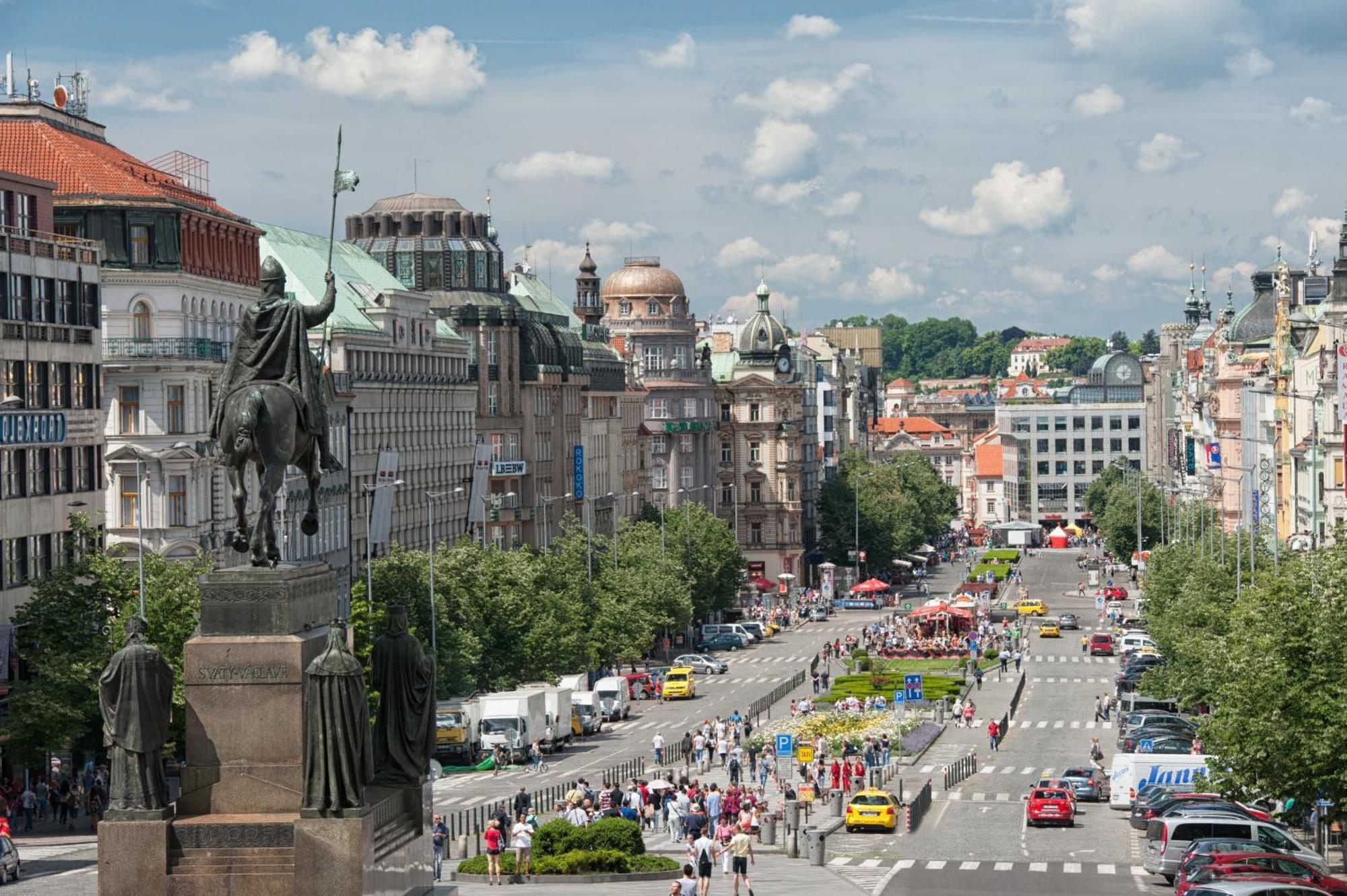 Sweet Apartment In The Heart Of Praha Bagian luar foto